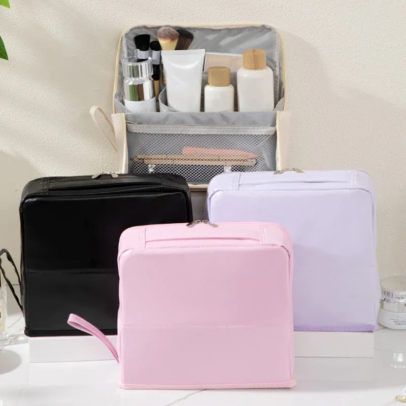 Lightweight minimalist cosmetic bag in chic colors